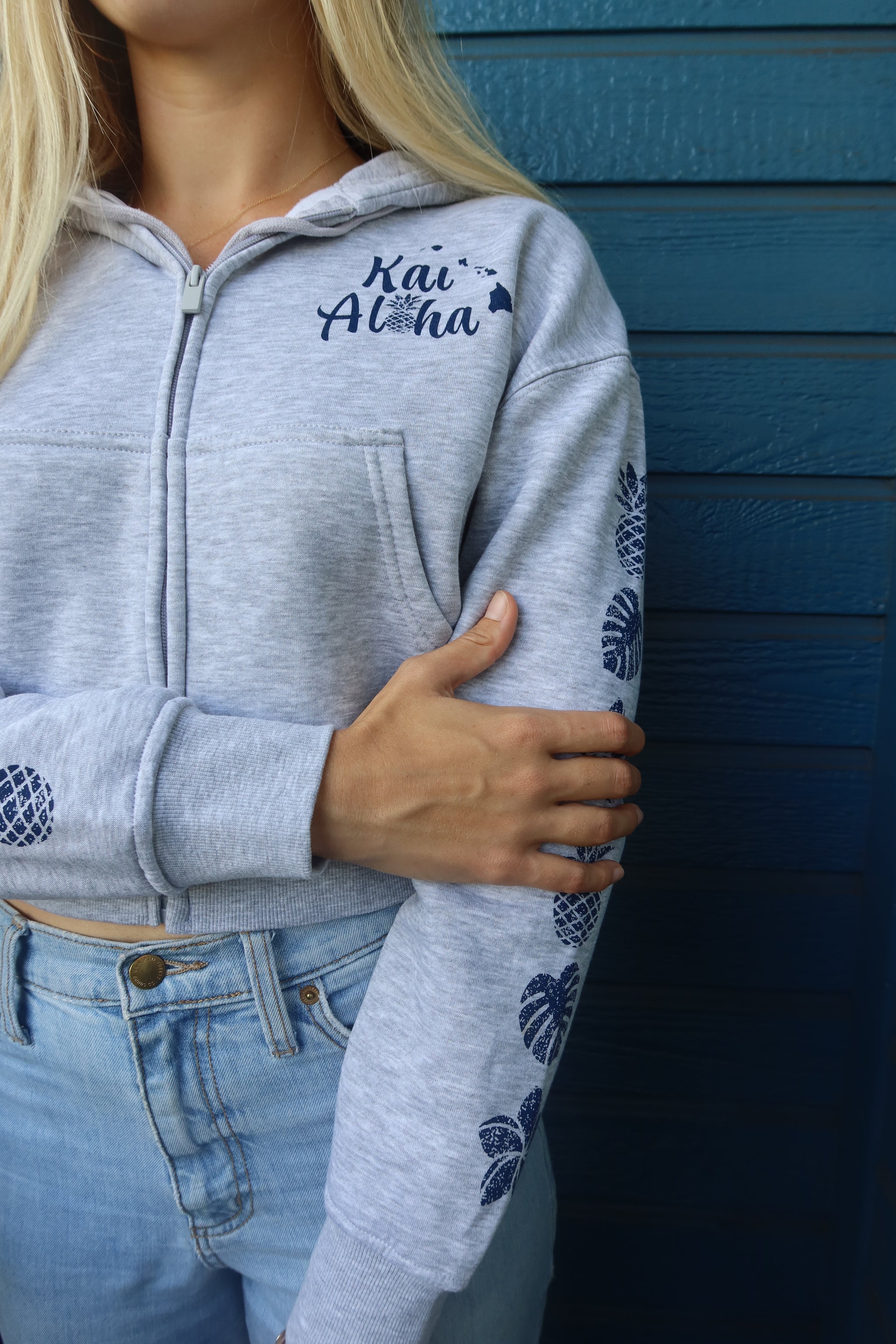 Aloha Island Sleeve Cropped Zip-Up – KaiAloha Supply